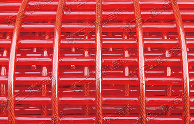 篩分設(shè)備選用聚氨酯篩網(wǎng)，高耐磨、壽命長