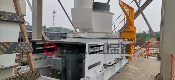 錘破、對輥破、立軸沖擊破三種制砂設(shè)備優(yōu)劣對比