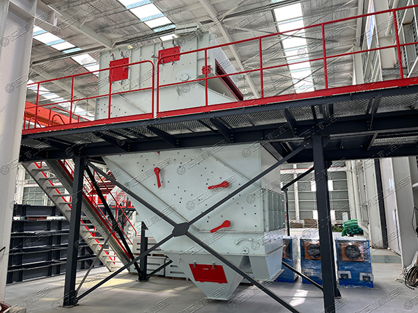 高頻篩，細物料篩分專家，效率高還不堵孔